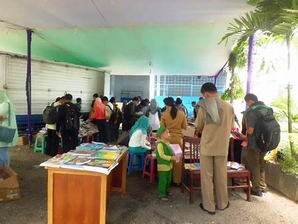 Bazar Buku Murah Di Alun-alun Serang Ramai Pengunjung