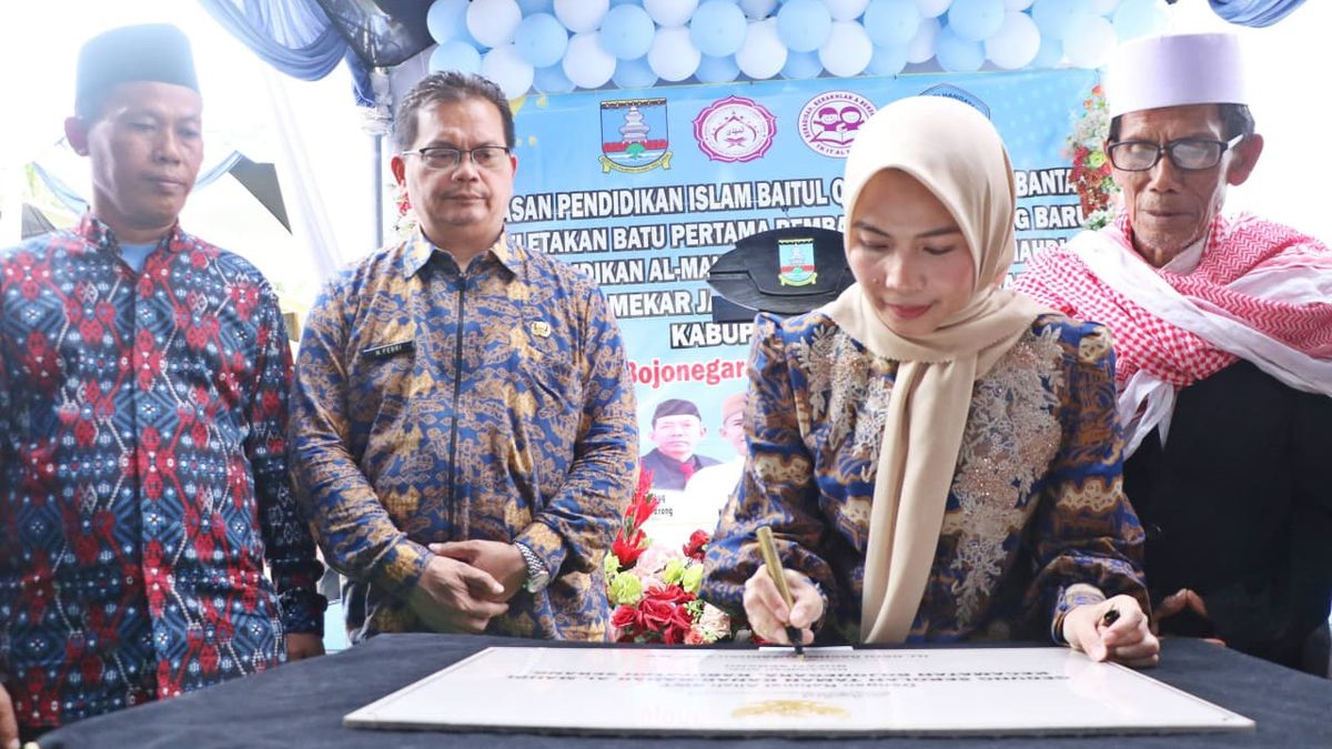 Ratu Rachmatuzakiyah